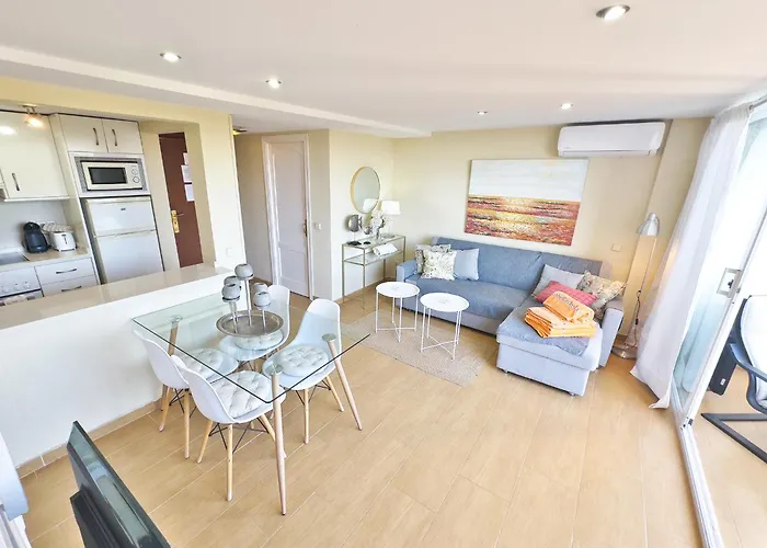 Apartman Skol 412. Renovated Two Bedrooms Duplex With Sea View. *