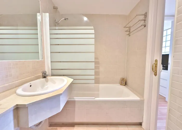 Skol 412. Renovated Two Bedrooms Duplex With Sea View. Marbella