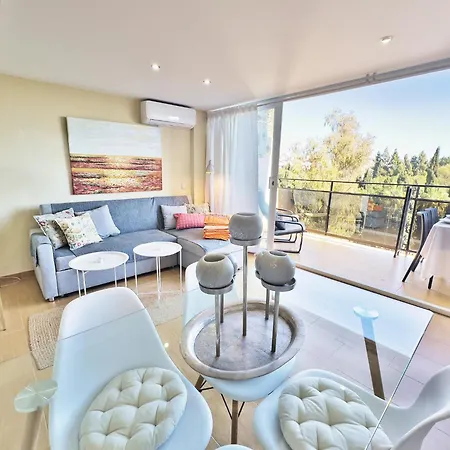 Skol 412. Renovated Two Bedrooms Duplex With Sea View. Apartment *